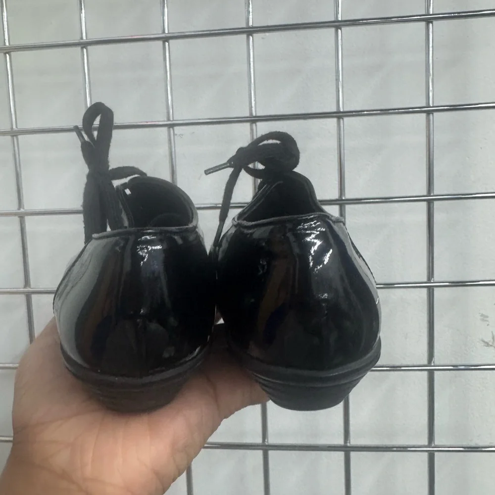 Hogan Black Patent Leather Lace-Up Trainers Womens Size 37.5 US 7.5 Italy